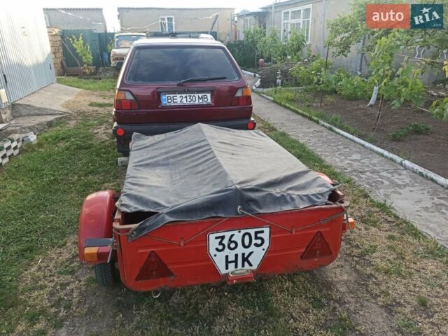 Красный Фольксваген Гольф, объемом двигателя 1.8 л и пробегом 324 тыс. км за 1799 $, фото 1 на Automoto.ua