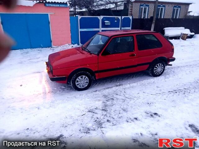 Красный Фольксваген Гольф, объемом двигателя 1.6 л и пробегом 230 тыс. км за 1000 $, фото 1 на Automoto.ua