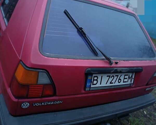 Красный Фольксваген Гольф, объемом двигателя 1.59 л и пробегом 250 тыс. км за 1750 $, фото 1 на Automoto.ua