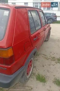 Красный Фольксваген Гольф, объемом двигателя 0 л и пробегом 300 тыс. км за 1200 $, фото 1 на Automoto.ua