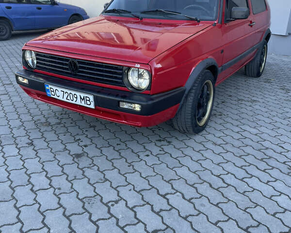 Красный Фольксваген Гольф, объемом двигателя 1.3 л и пробегом 450 тыс. км за 2500 $, фото 1 на Automoto.ua