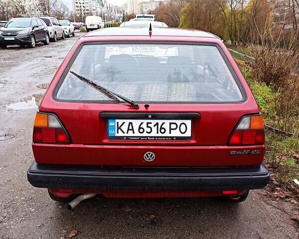 Червоний Фольксваген Гольф, об'ємом двигуна 1.27 л та пробігом 30 тис. км за 1500 $, фото 1 на Automoto.ua