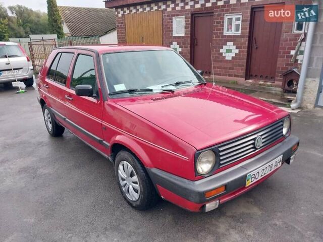 Красный Фольксваген Гольф, объемом двигателя 1.27 л и пробегом 438 тыс. км за 1700 $, фото 1 на Automoto.ua