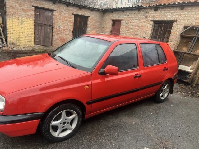 Червоний Фольксваген Гольф, об'ємом двигуна 2 л та пробігом 300 тис. км за 2200 $, фото 1 на Automoto.ua