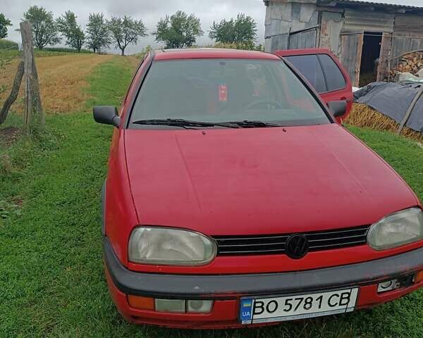 Червоний Фольксваген Гольф, об'ємом двигуна 1.6 л та пробігом 450 тис. км за 1600 $, фото 1 на Automoto.ua