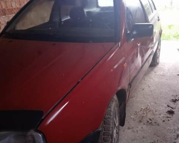Фольксваген Гольф 1993 в Черновцах на Automoto.ua Красный Фольксваген Гольф, объемом двигателя 1.39 л и пробегом 234 тыс. км за 1200 $, фото 1 на Automoto.ua
