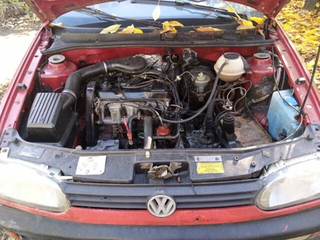 Фольксваген Гольф 1994 у Вышгороде на Automoto.ua Червоний Фольксваген Гольф, об'ємом двигуна 0 л та пробігом 100 тис. км за 642 $, фото 1 на Automoto.ua