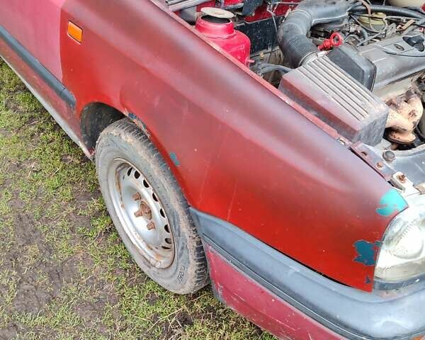 Червоний Фольксваген Гольф, об'ємом двигуна 1.4 л та пробігом 300 тис. км за 1877 $, фото 1 на Automoto.ua