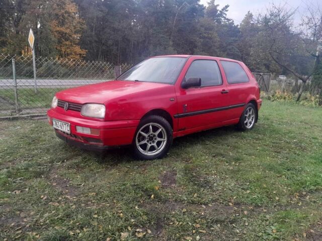 Фольксваген Гольф 1995 у Дубно на Automoto.ua Червоний Фольксваген Гольф, об'ємом двигуна 0 л та пробігом 100 тис. км за 850 $, фото 1 на Automoto.ua