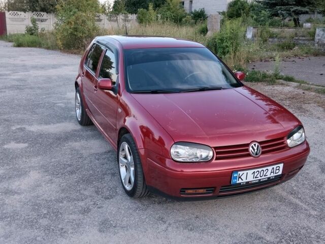 Червоний Фольксваген Гольф, об'ємом двигуна 1.6 л та пробігом 280 тис. км за 4400 $, фото 1 на Automoto.ua