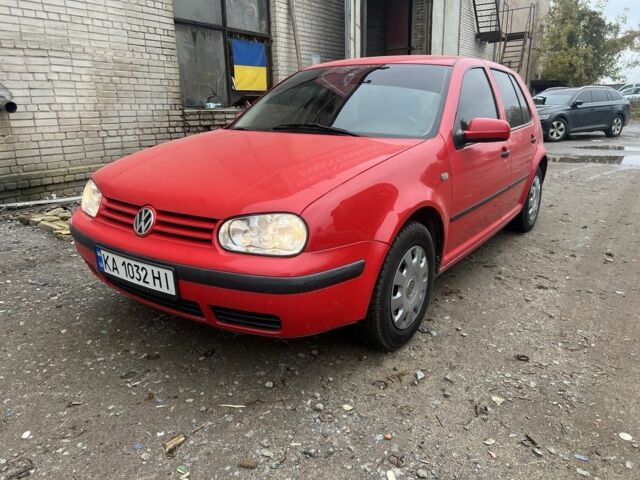 Красный Фольксваген Гольф, объемом двигателя 1.4 л и пробегом 170 тыс. км за 3100 $, фото 1 на Automoto.ua