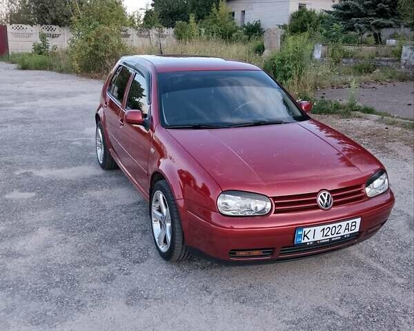Червоний Фольксваген Гольф, об'ємом двигуна 1.6 л та пробігом 298 тис. км за 4100 $, фото 1 на Automoto.ua