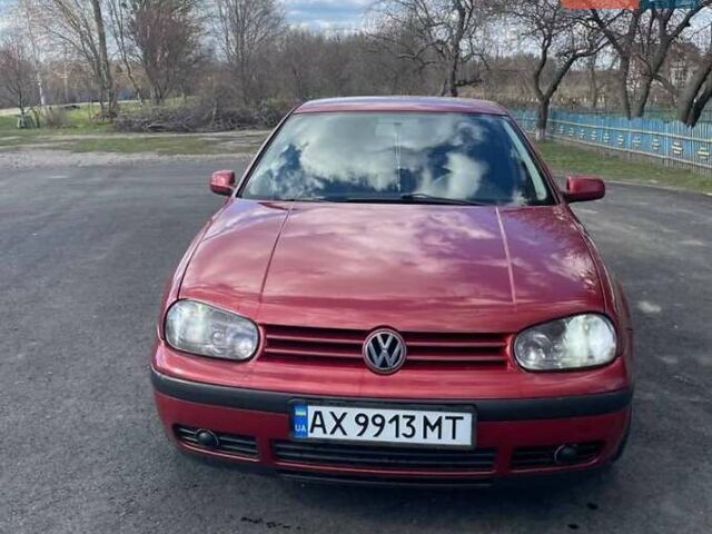 Червоний Фольксваген Гольф, об'ємом двигуна 1.6 л та пробігом 218 тис. км за 4200 $, фото 1 на Automoto.ua
