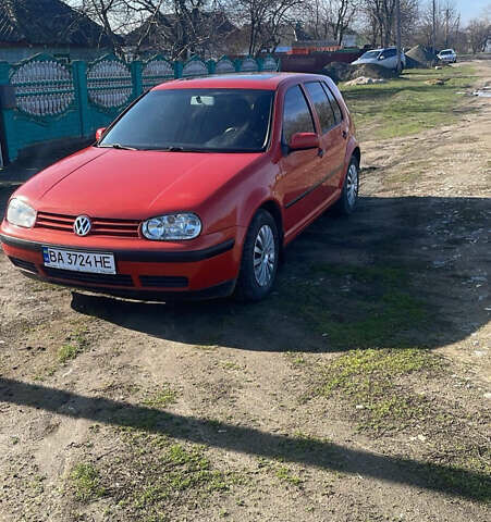 Червоний Фольксваген Гольф, об'ємом двигуна 1.4 л та пробігом 220 тис. км за 4000 $, фото 1 на Automoto.ua