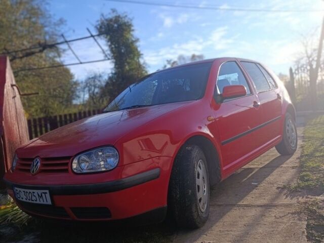 Красный Фольксваген Гольф, объемом двигателя 1.4 л и пробегом 230 тыс. км за 3200 $, фото 1 на Automoto.ua
