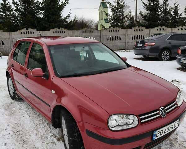 Червоний Фольксваген Гольф, об'ємом двигуна 1.6 л та пробігом 206 тис. км за 3350 $, фото 1 на Automoto.ua