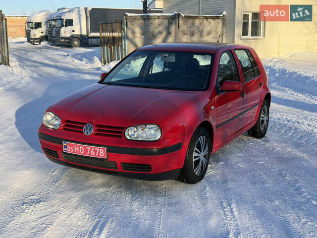 Червоний Фольксваген Гольф, об'ємом двигуна 1.4 л та пробігом 164 тис. км за 4500 $, фото 1 на Automoto.ua