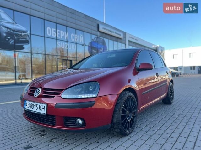 Красный Фольксваген Гольф, объемом двигателя 1.6 л и пробегом 262 тыс. км за 5800 $, фото 1 на Automoto.ua
