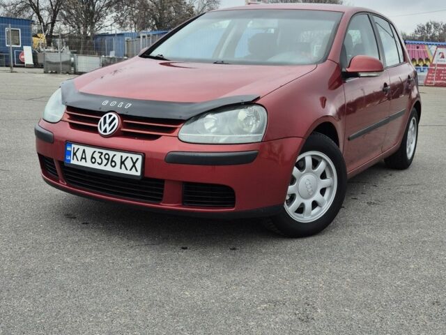 Красный Фольксваген Гольф, объемом двигателя 1.6 л и пробегом 316 тыс. км за 4550 $, фото 1 на Automoto.ua