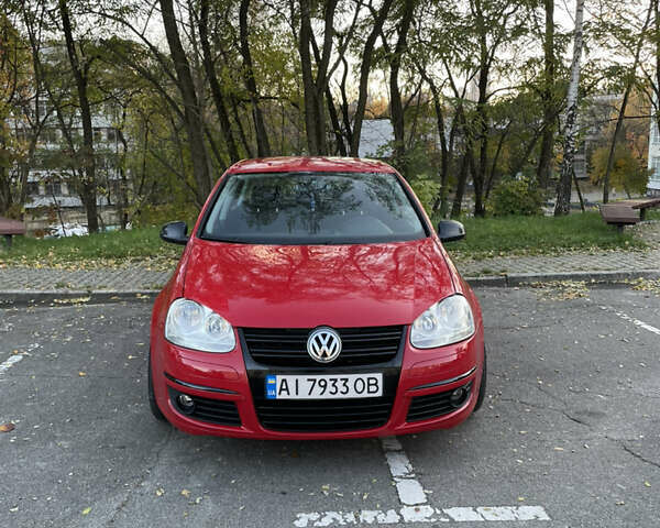 Червоний Фольксваген Гольф, об'ємом двигуна 1.6 л та пробігом 244 тис. км за 6200 $, фото 1 на Automoto.ua