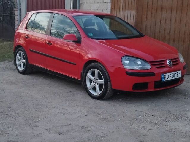 Красный Фольксваген Гольф, объемом двигателя 0 л и пробегом 238 тыс. км за 4950 $, фото 1 на Automoto.ua