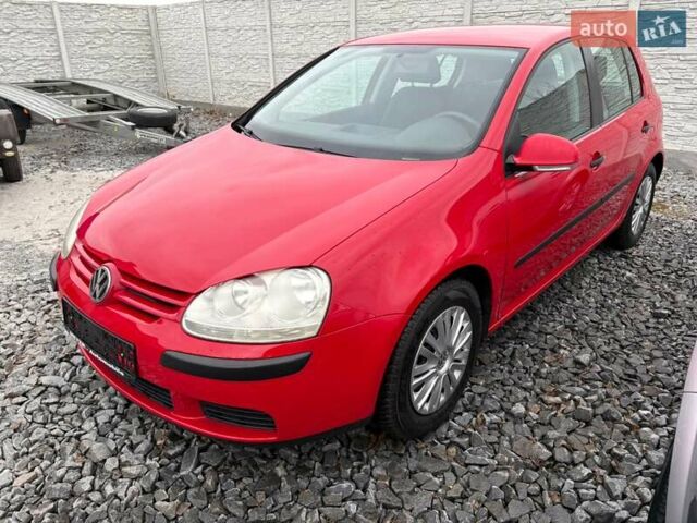 Красный Фольксваген Гольф, объемом двигателя 1.4 л и пробегом 170 тыс. км за 4499 $, фото 1 на Automoto.ua
