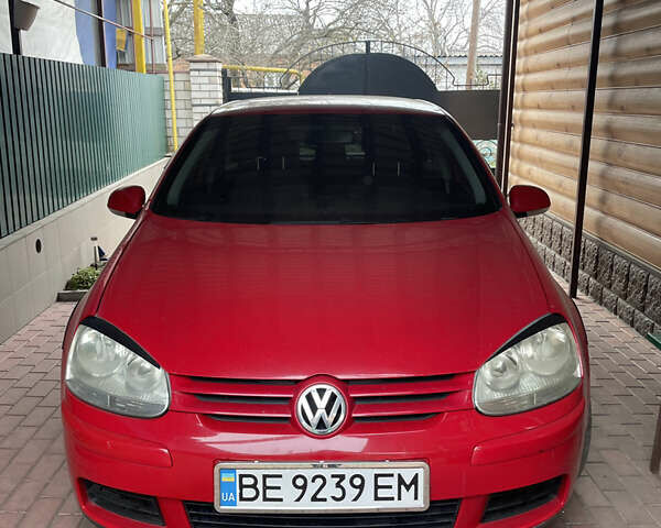 Красный Фольксваген Гольф, объемом двигателя 1.98 л и пробегом 299 тыс. км за 4550 $, фото 1 на Automoto.ua