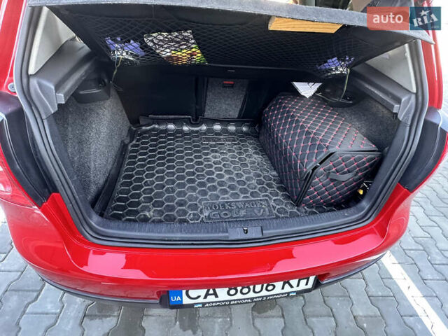 Фольксваген Гольф 2006 в Кропивницком (Кировограде) на Automoto.ua Красный Фольксваген Гольф, объемом двигателя 1.6 л и пробегом 242 тыс. км за 5900 $, фото 1 на Automoto.ua