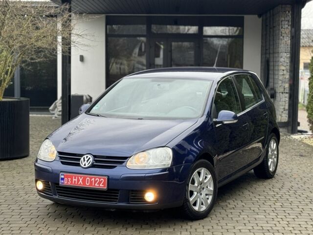 Червоний Фольксваген Гольф, об'ємом двигуна 0 л та пробігом 220 тис. км за 5400 $, фото 1 на Automoto.ua