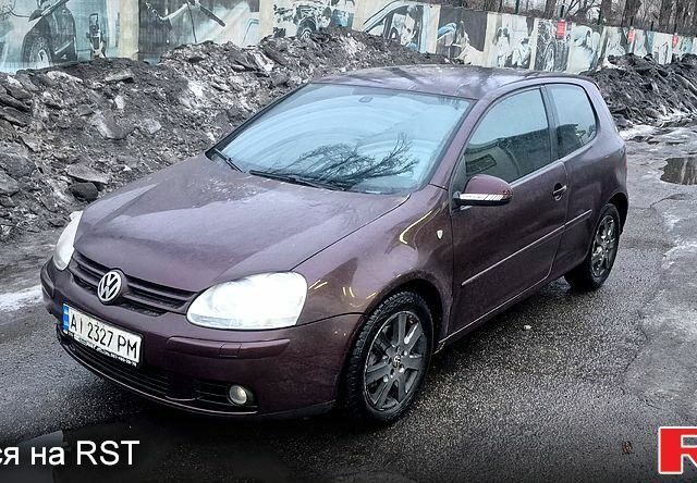 Красный Фольксваген Гольф, объемом двигателя 1.4 л и пробегом 30000 тыс. км за 4300 $, фото 1 на Automoto.ua