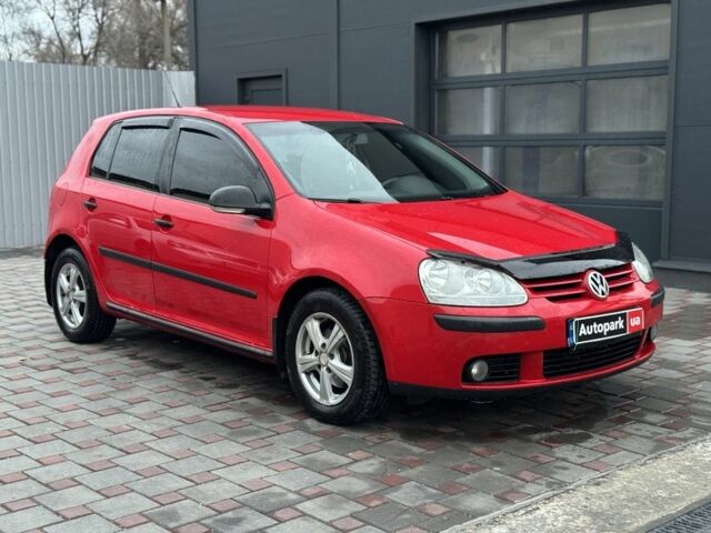 Красный Фольксваген Гольф, объемом двигателя 1.6 л и пробегом 290 тыс. км за 5500 $, фото 1 на Automoto.ua