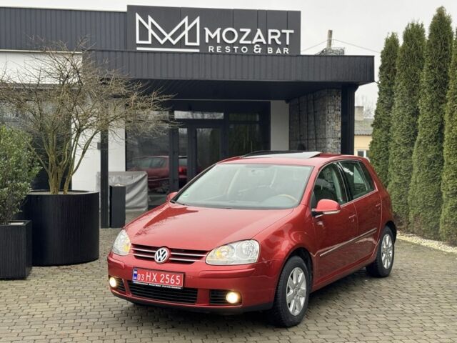 Красный Фольксваген Гольф, объемом двигателя 0 л и пробегом 231 тыс. км за 5400 $, фото 1 на Automoto.ua