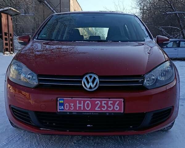 Красный Фольксваген Гольф, объемом двигателя 1.39 л и пробегом 188 тыс. км за 7300 $, фото 1 на Automoto.ua