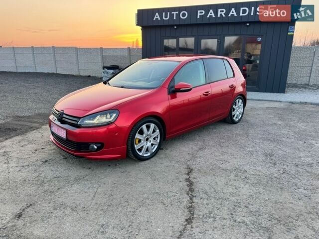 Красный Фольксваген Гольф, объемом двигателя 1.4 л и пробегом 187 тыс. км за 8950 $, фото 1 на Automoto.ua