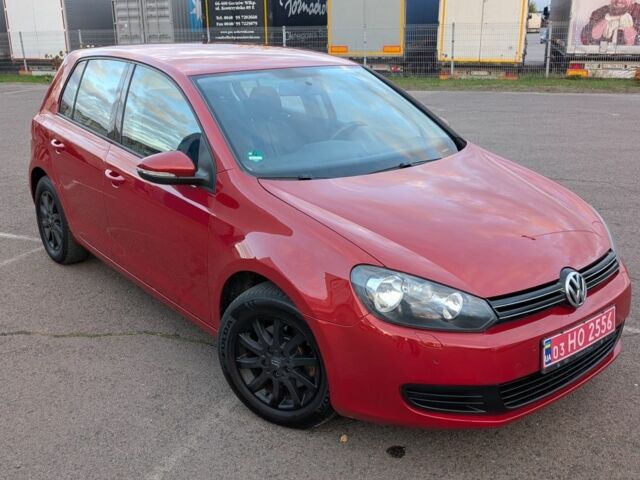 Красный Фольксваген Гольф, объемом двигателя 1.4 л и пробегом 188 тыс. км за 7300 $, фото 1 на Automoto.ua