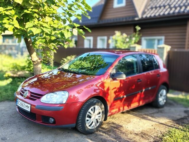 Красный Фольксваген Гольф, объемом двигателя 1.6 л и пробегом 187 тыс. км за 5800 $, фото 1 на Automoto.ua