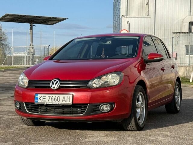 Красный Фольксваген Гольф, объемом двигателя 1.4 л и пробегом 155 тыс. км за 7900 $, фото 1 на Automoto.ua