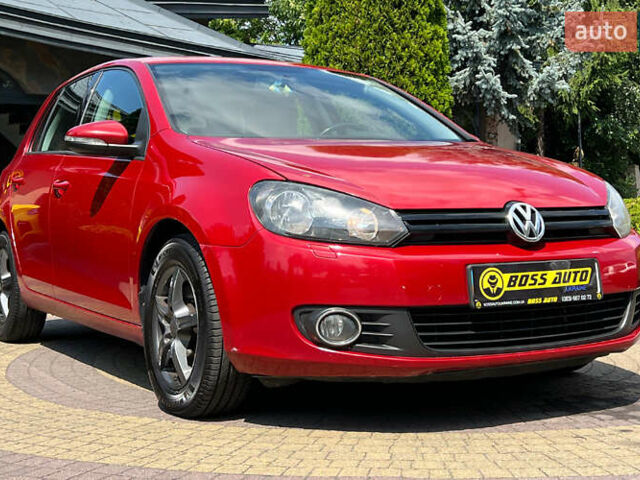 Красный Фольксваген Гольф, объемом двигателя 1.4 л и пробегом 156 тыс. км за 10350 $, фото 1 на Automoto.ua