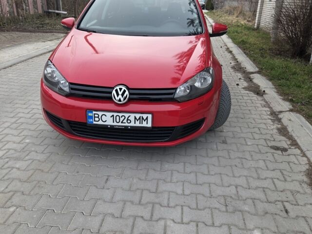 Червоний Фольксваген Гольф, об'ємом двигуна 1.2 л та пробігом 159 тис. км за 6000 $, фото 1 на Automoto.ua
