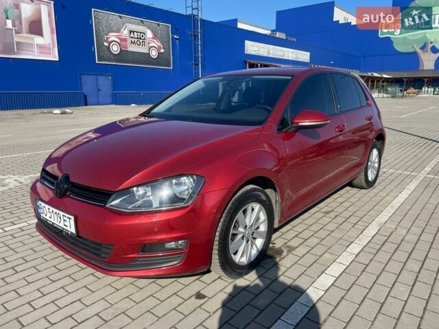 Красный Фольксваген Гольф, объемом двигателя 1.4 л и пробегом 305 тыс. км за 10200 $, фото 1 на Automoto.ua
