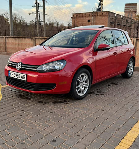Красный Фольксваген Гольф, объемом двигателя 2.48 л и пробегом 194 тыс. км за 9900 $, фото 1 на Automoto.ua