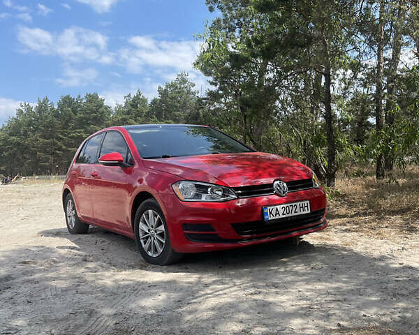 Фольксваген Гольф 2015 в Киеве на Automoto.ua Красный Фольксваген Гольф, объемом двигателя 1.8 л и пробегом 127 тыс. км за 12499 $, фото 1 на Automoto.ua