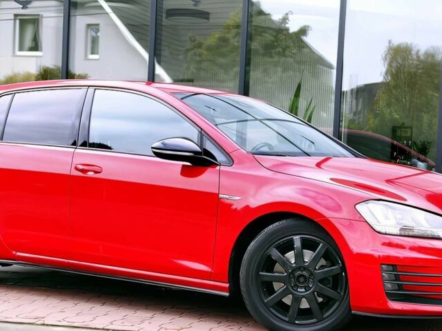 Красный Фольксваген Гольф, объемом двигателя 2 л и пробегом 77 тыс. км за 9500 $, фото 1 на Automoto.ua