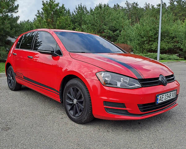 Красный Фольксваген Гольф, объемом двигателя 1.8 л и пробегом 130 тыс. км за 11700 $, фото 1 на Automoto.ua