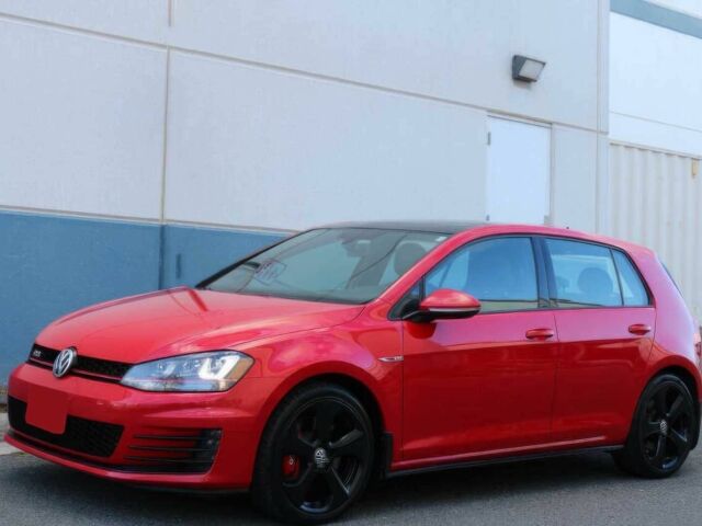 Красный Фольксваген Гольф, объемом двигателя 2 л и пробегом 71 тыс. км за 6500 $, фото 1 на Automoto.ua