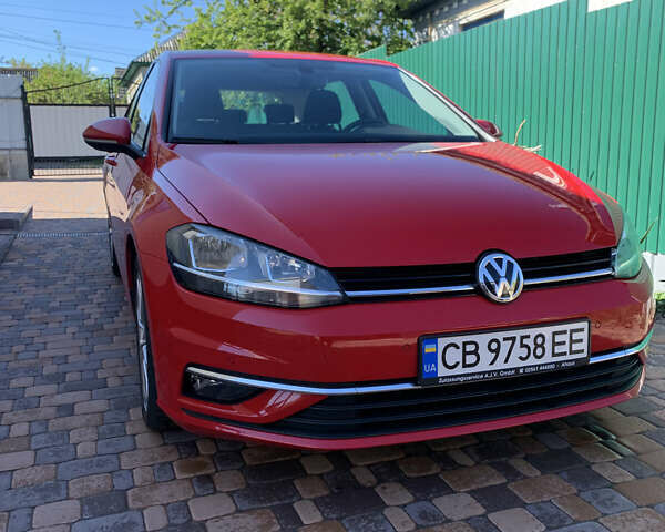 Красный Фольксваген Гольф, объемом двигателя 1.6 л и пробегом 191 тыс. км за 16700 $, фото 1 на Automoto.ua