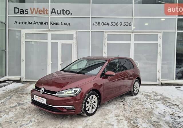 Красный Фольксваген Гольф, объемом двигателя 1.4 л и пробегом 63 тыс. км за 20000 $, фото 1 на Automoto.ua