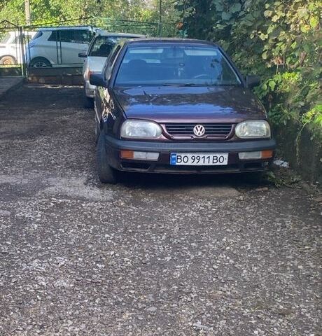 Червоний Фольксваген Гольф, об'ємом двигуна 1.4 л та пробігом 350 тис. км за 1897 $, фото 1 на Automoto.ua