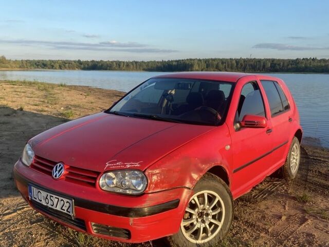 Красный Фольксваген Гольф, объемом двигателя 1.9 л и пробегом 350 тыс. км за 1300 $, фото 1 на Automoto.ua