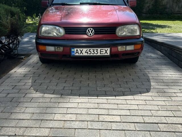 Красный Фольксваген Гольф, объемом двигателя 1.9 л и пробегом 270 тыс. км за 2400 $, фото 1 на Automoto.ua